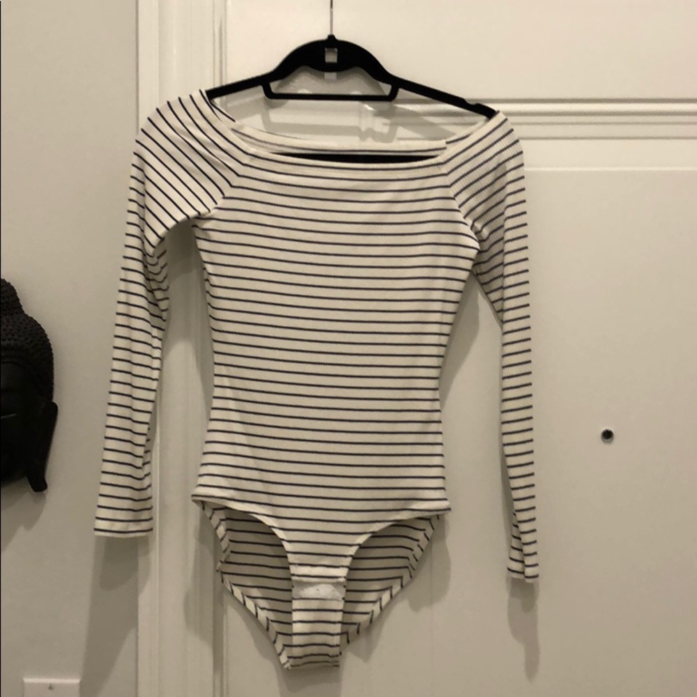 Madewell off the shoulder body suit - like new !